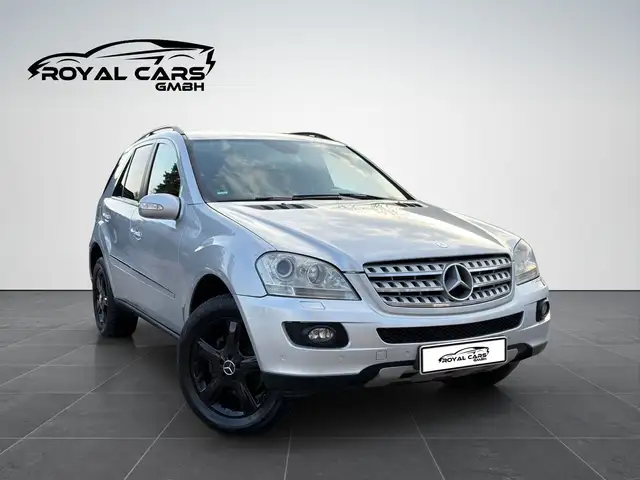 Mercedes-Benz M Class view 3