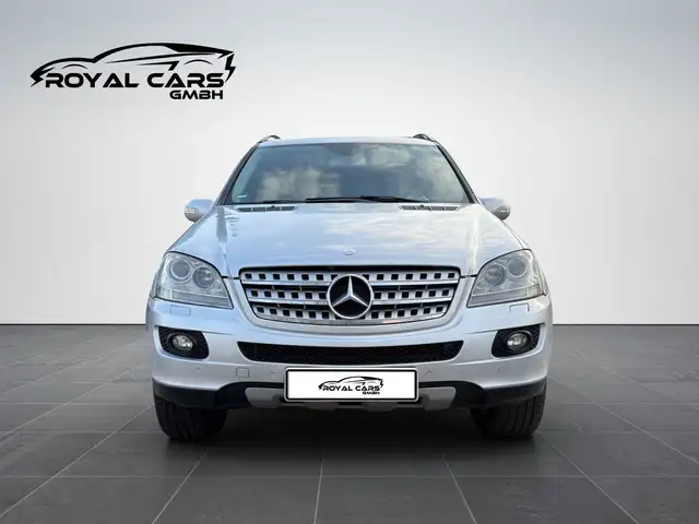 Mercedes-Benz M Class view 2
