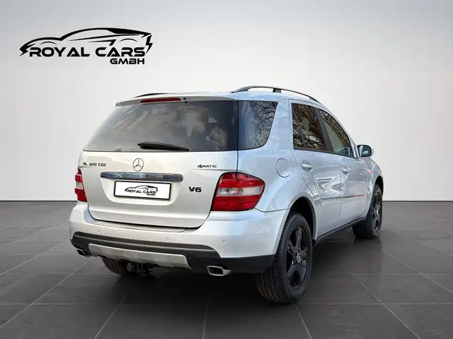 Mercedes-Benz M Class view 9