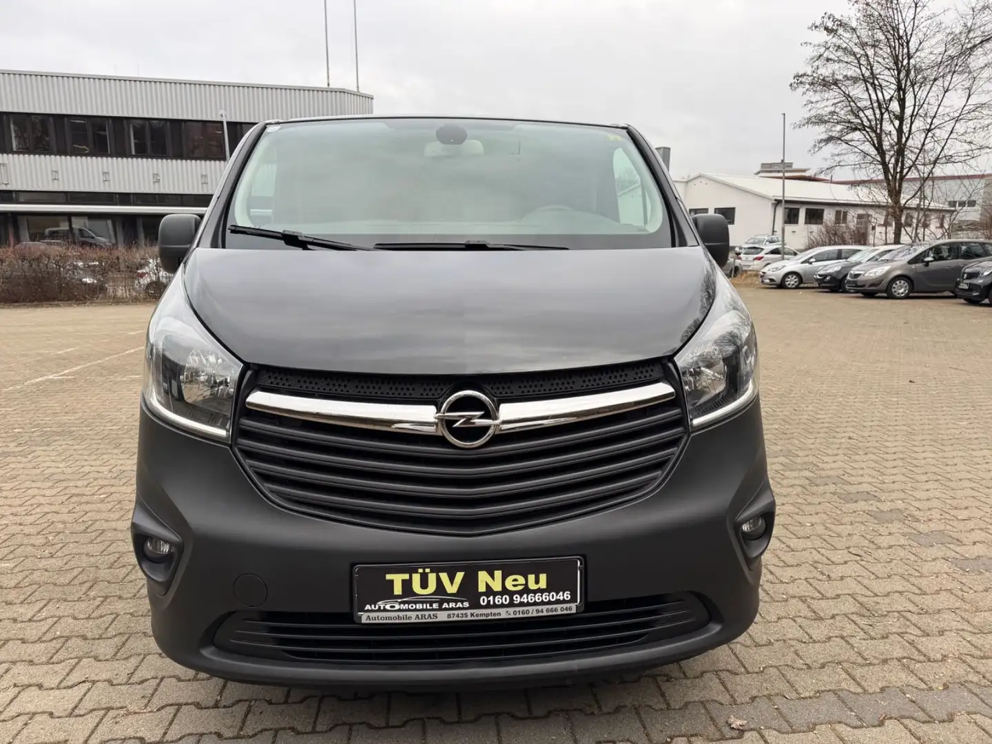Opel Vivaro Biturbo CDTI Sitz9 behindertengerecht Czarny - 2