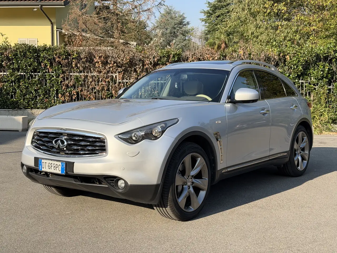 Infiniti FX