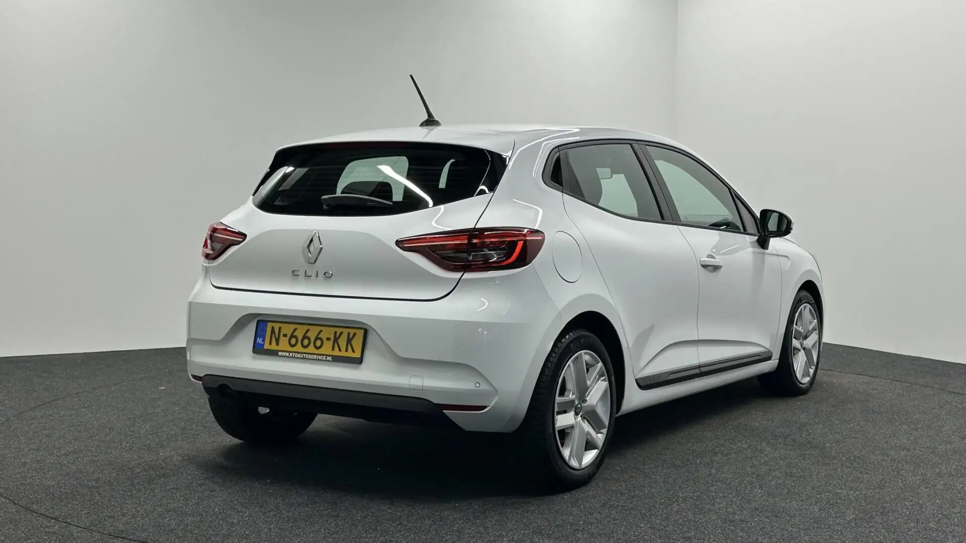 Renault Clio 1.0 TCe Bi-Fuel Business Zen LPG NAVI CRUISE CARPL Wit - 2