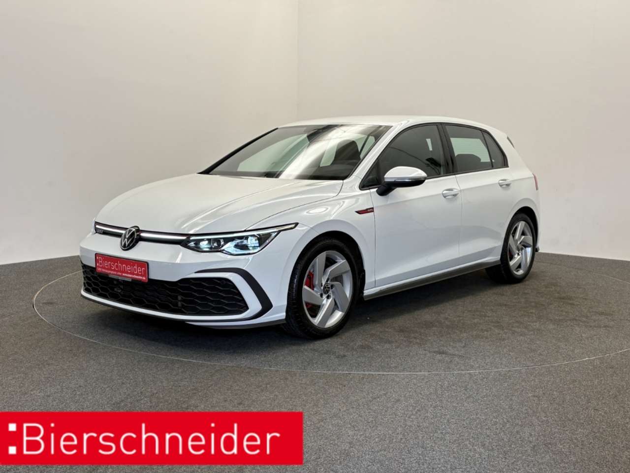 Volkswagen Golf GTI — Volkswagen Golf GTI 8 2.0 TSI DIGITAL COCKPIT PRO LED NAVI 17 ACC DAB