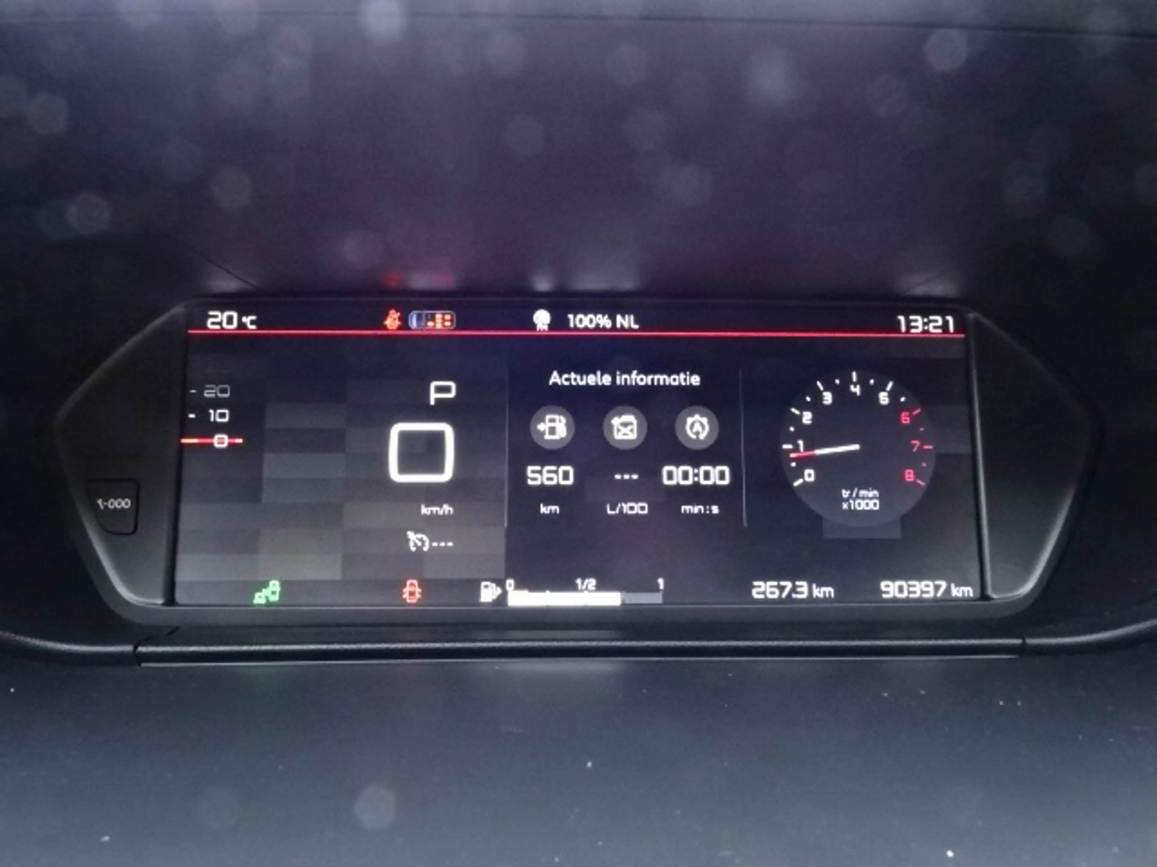 Citroen Grand C4 Picasso 1.2 PureTech Shine — photo 21