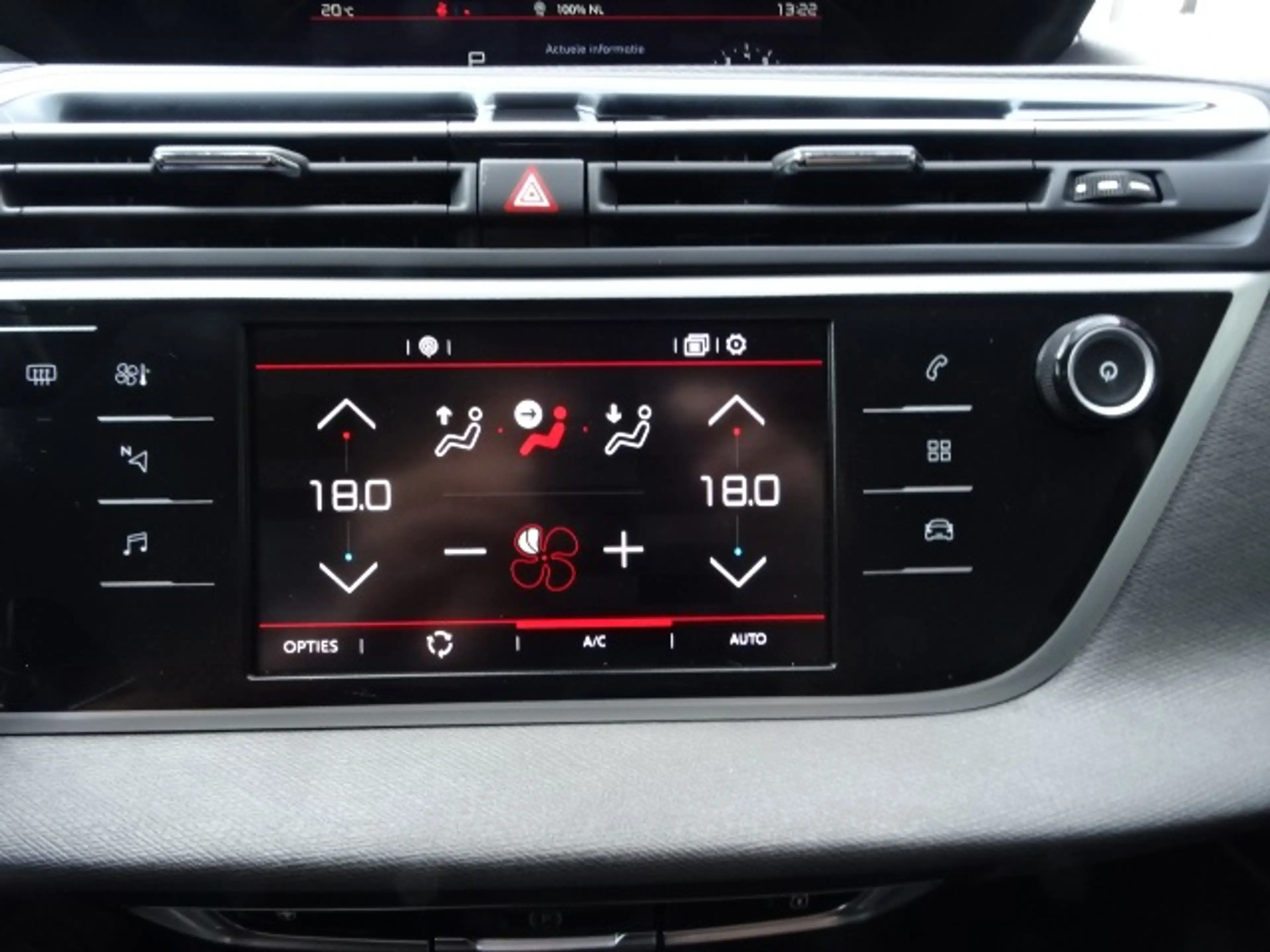 Citroen Grand C4 Picasso 1.2 PureTech Shine — photo 26