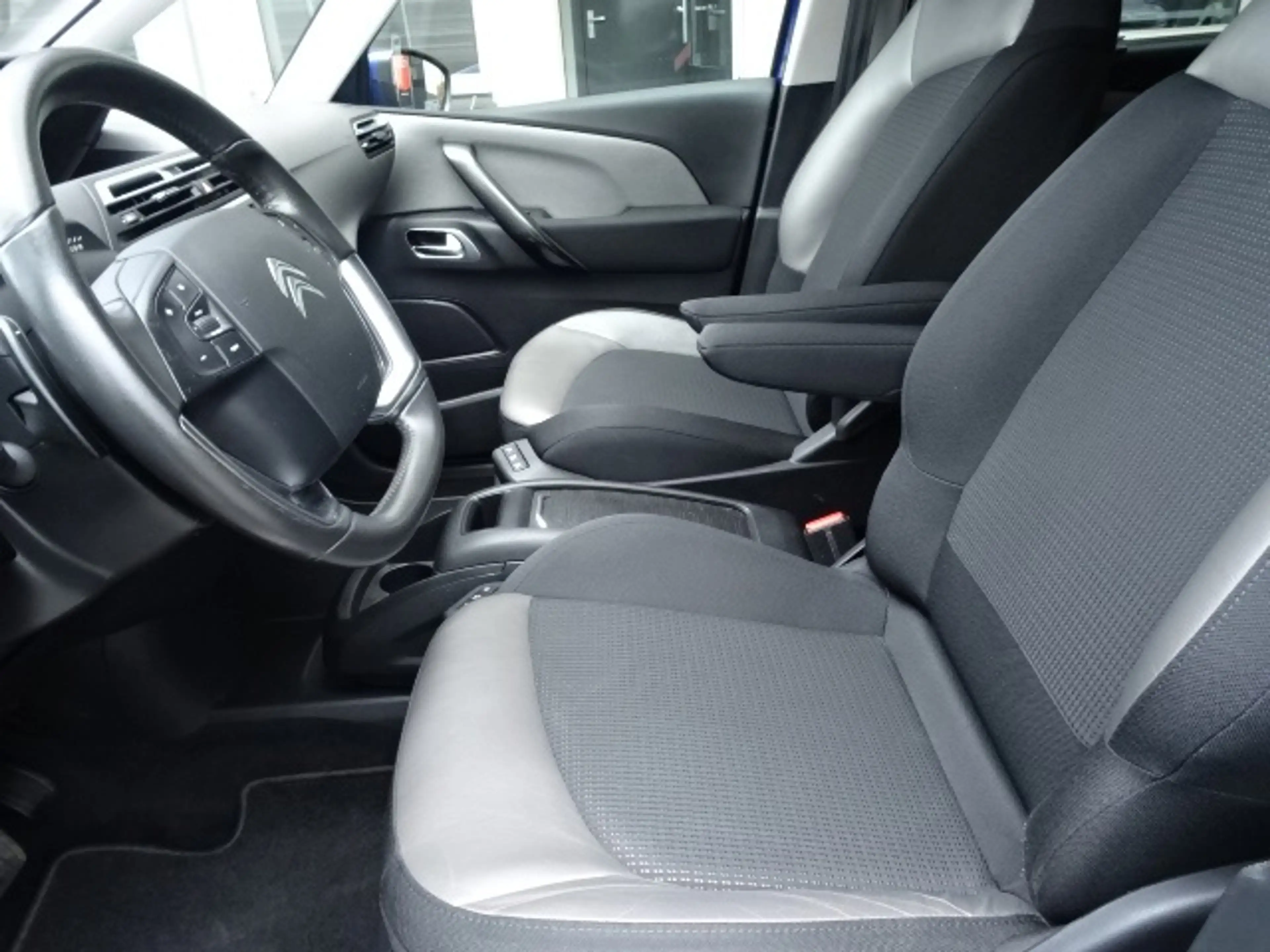Citroen Grand C4 Picasso 1.2 PureTech Shine — photo 14