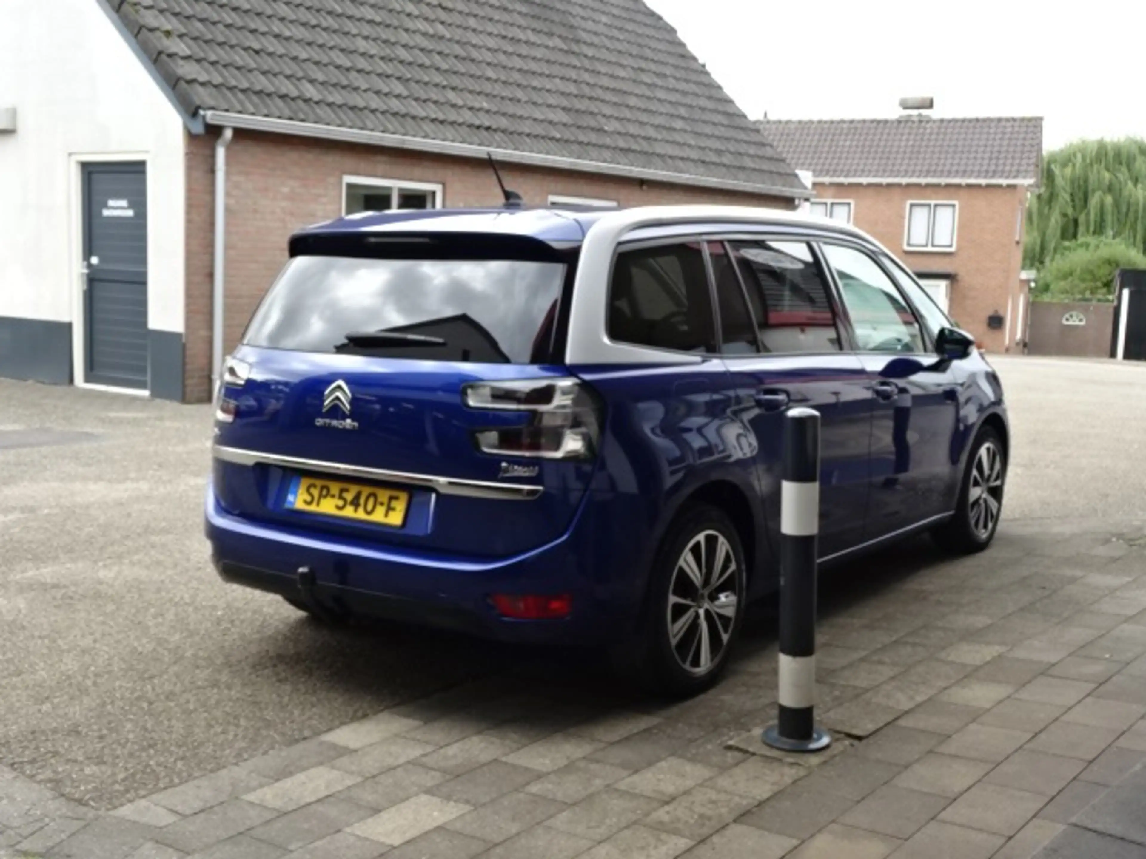 Citroen Grand C4 Picasso 1.2 PureTech Shine — photo 8