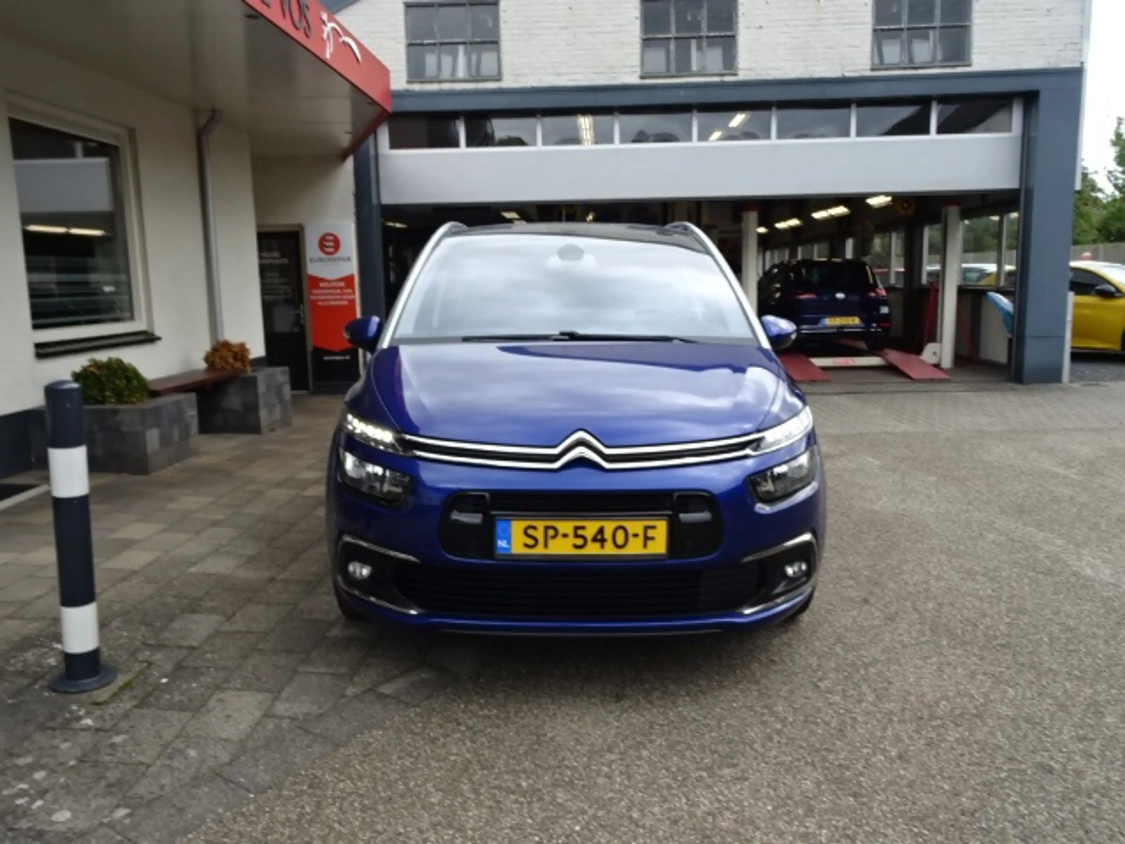 Citroen Grand C4 Picasso 1.2 PureTech Shine — photo 10