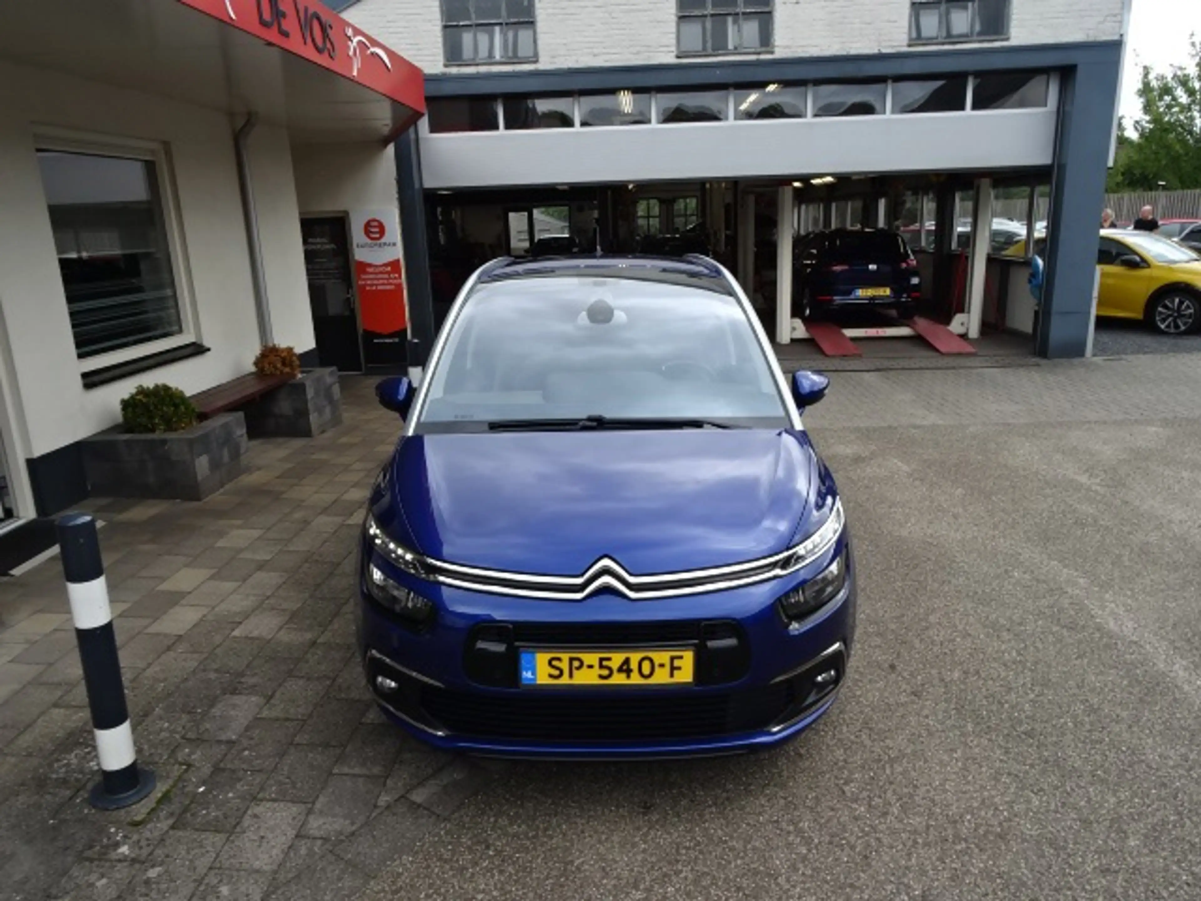 Citroen Grand C4 Picasso 1.2 PureTech Shine — photo 11