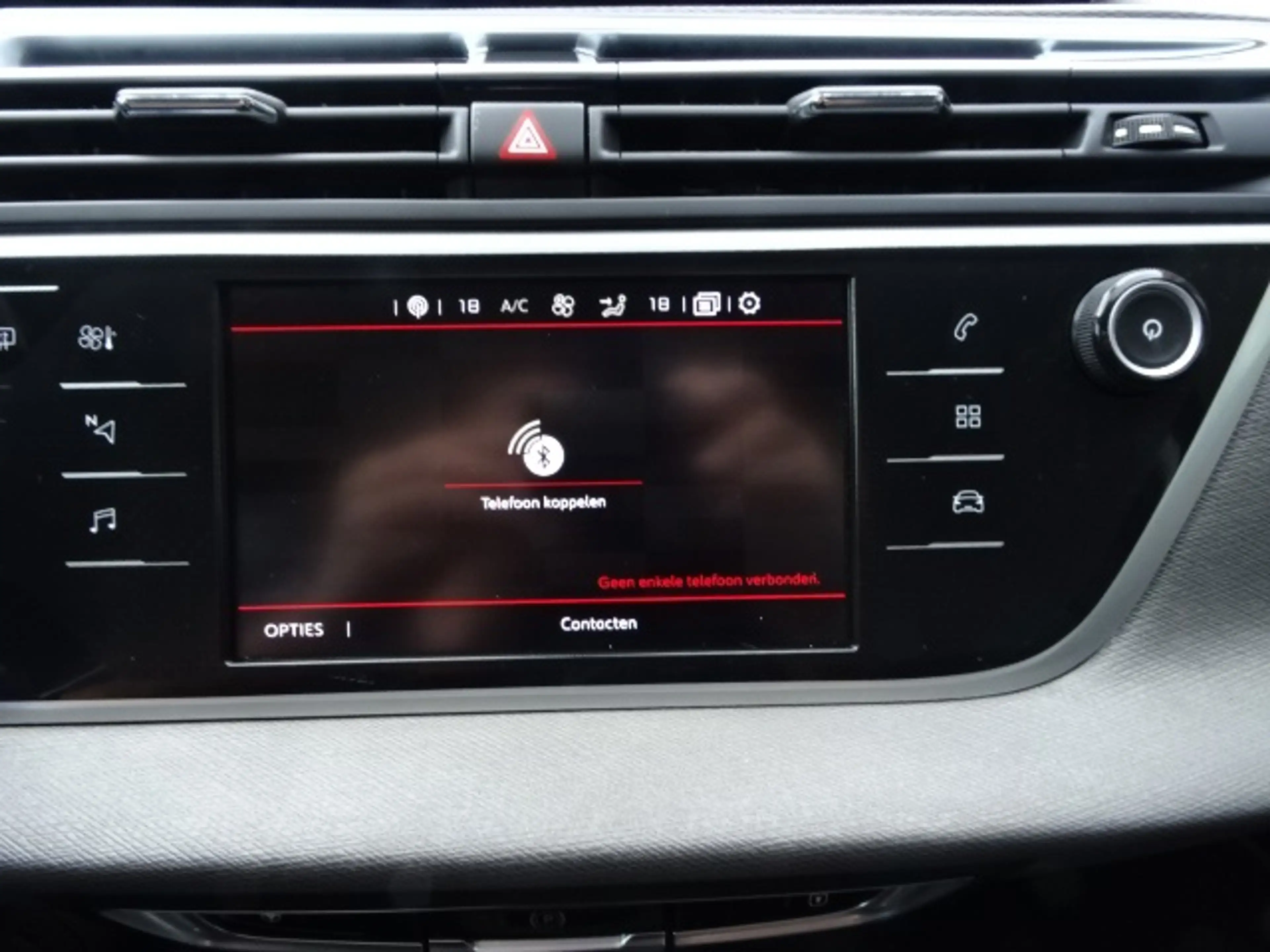 Citroen Grand C4 Picasso 1.2 PureTech Shine — photo 29