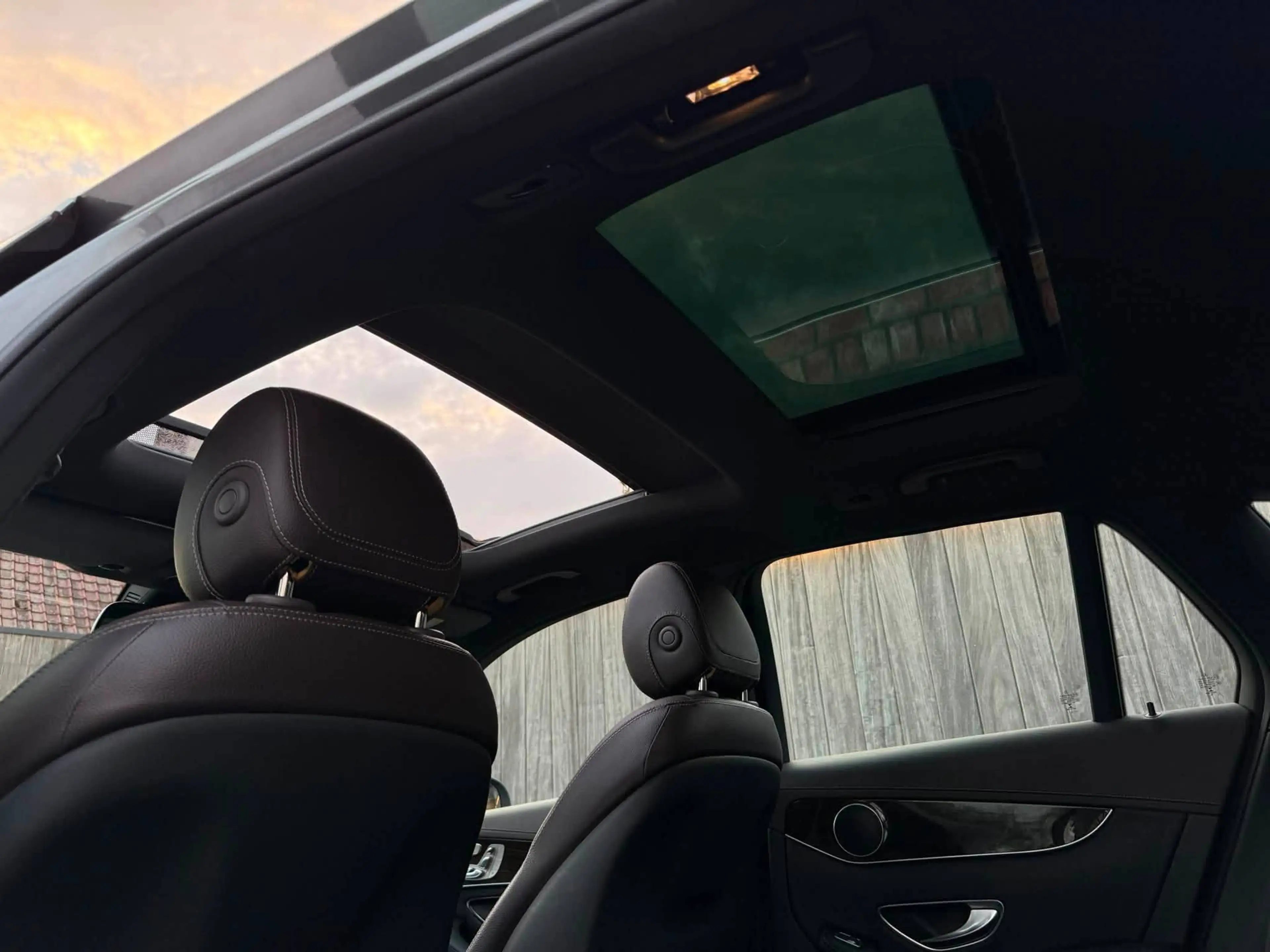 Mercedes-Benz GLC 250 4-matic/pano/benzine/led/airmatic/camera/trekhaak — photo 14