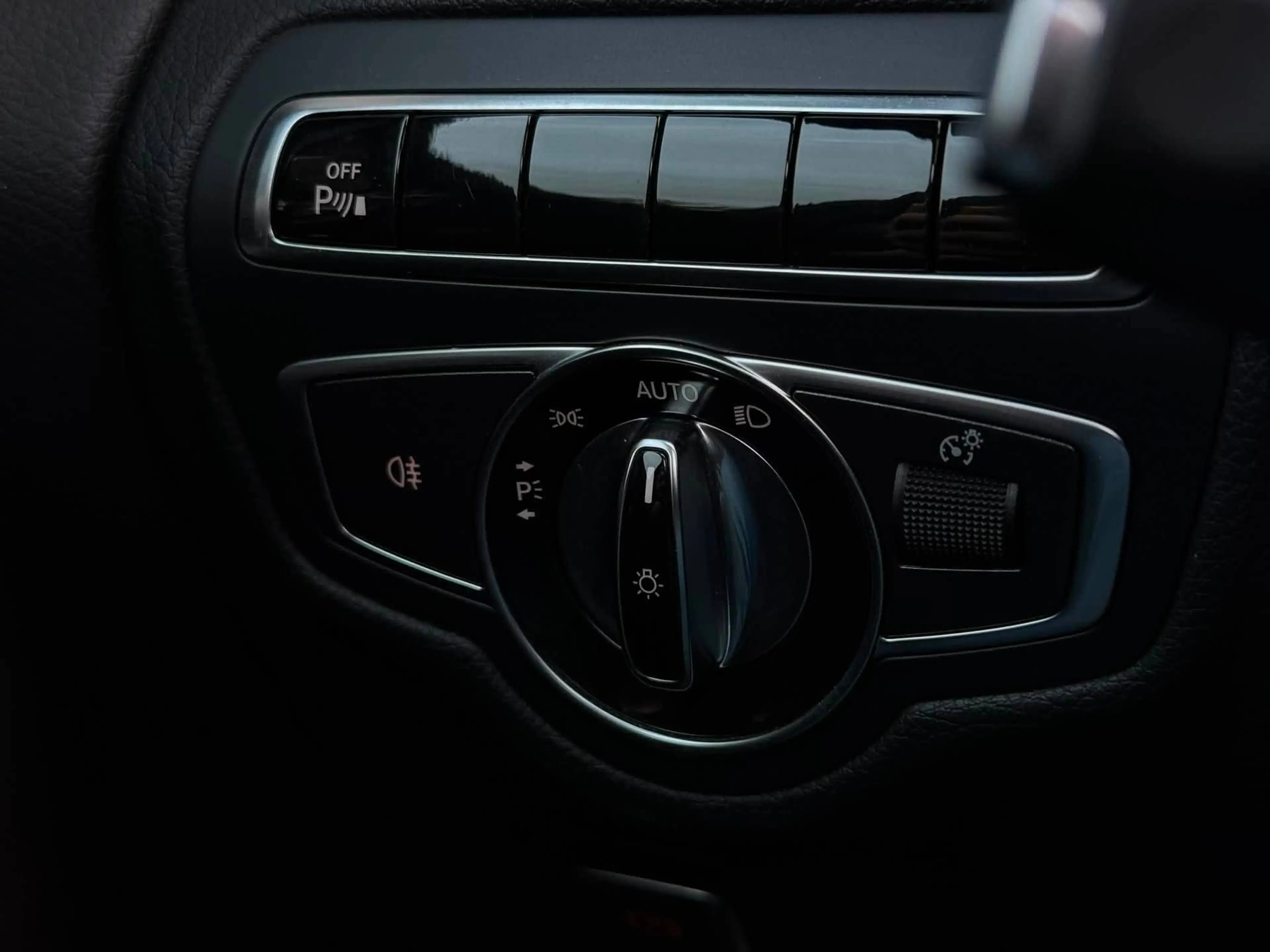 Mercedes-Benz GLC 250 4-matic/pano/benzine/led/airmatic/camera/trekhaak — photo 22