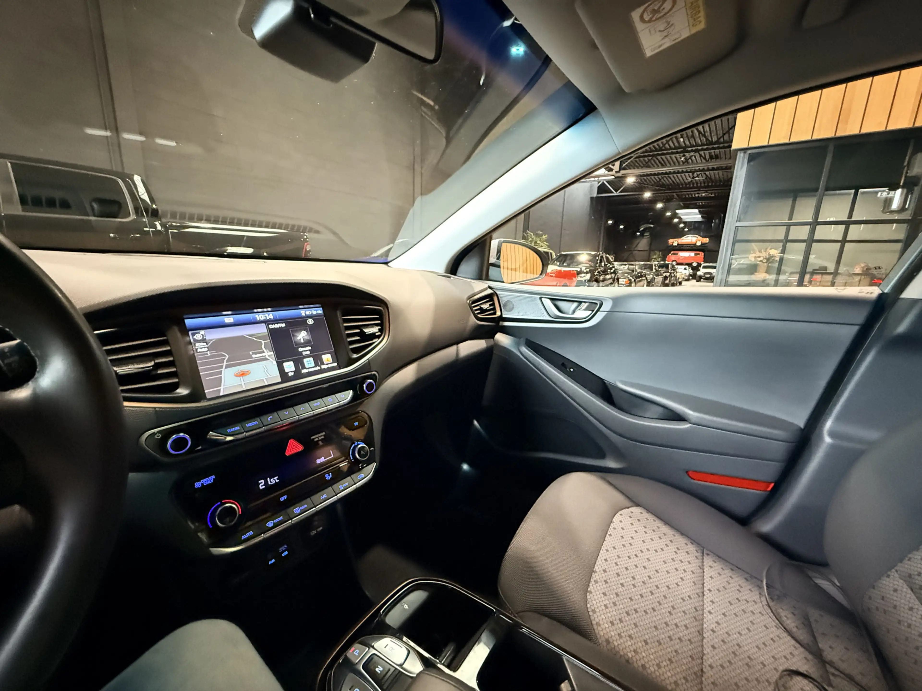 Hyundai IONIQ Comfort EV Camera. Navi. Apple-carplay. Baterrij 1 — photo 30
