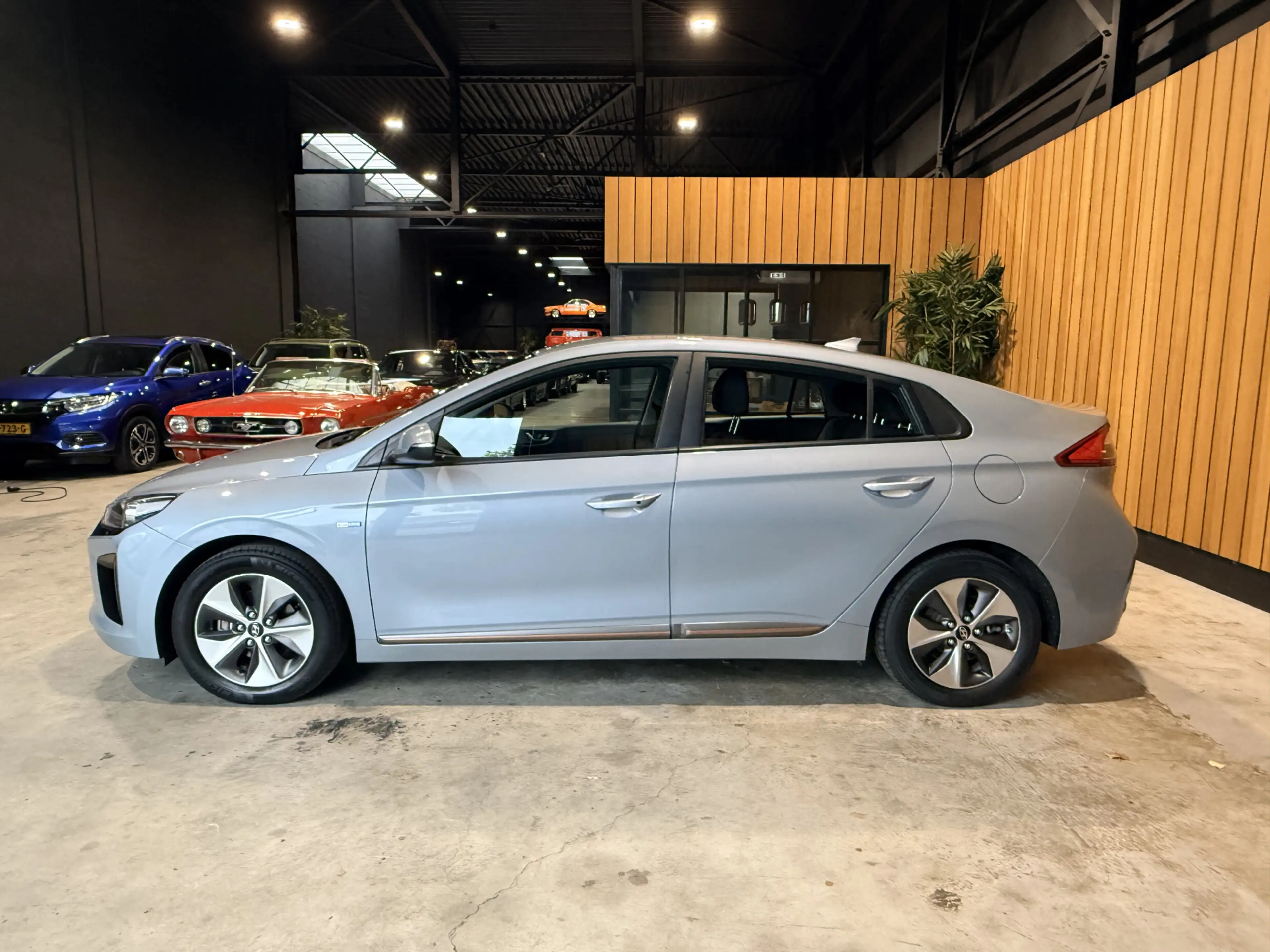 Hyundai IONIQ Comfort EV Camera. Navi. Apple-carplay. Baterrij 1 — photo 5