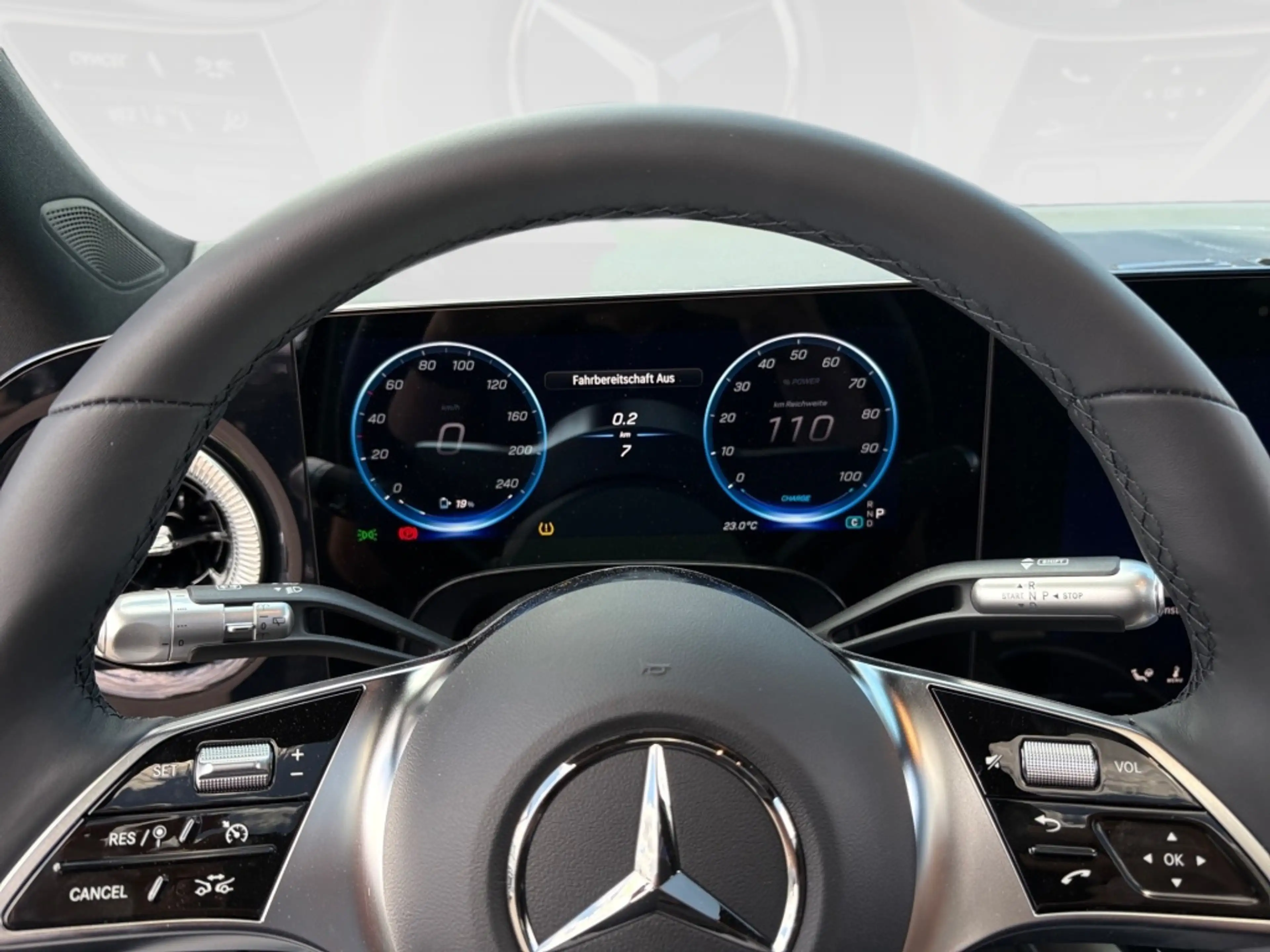 Mercedes-Benz GLB 250 + Progressive+Pano+DISTRO+KEYLESS+LED+Kam — photo 12