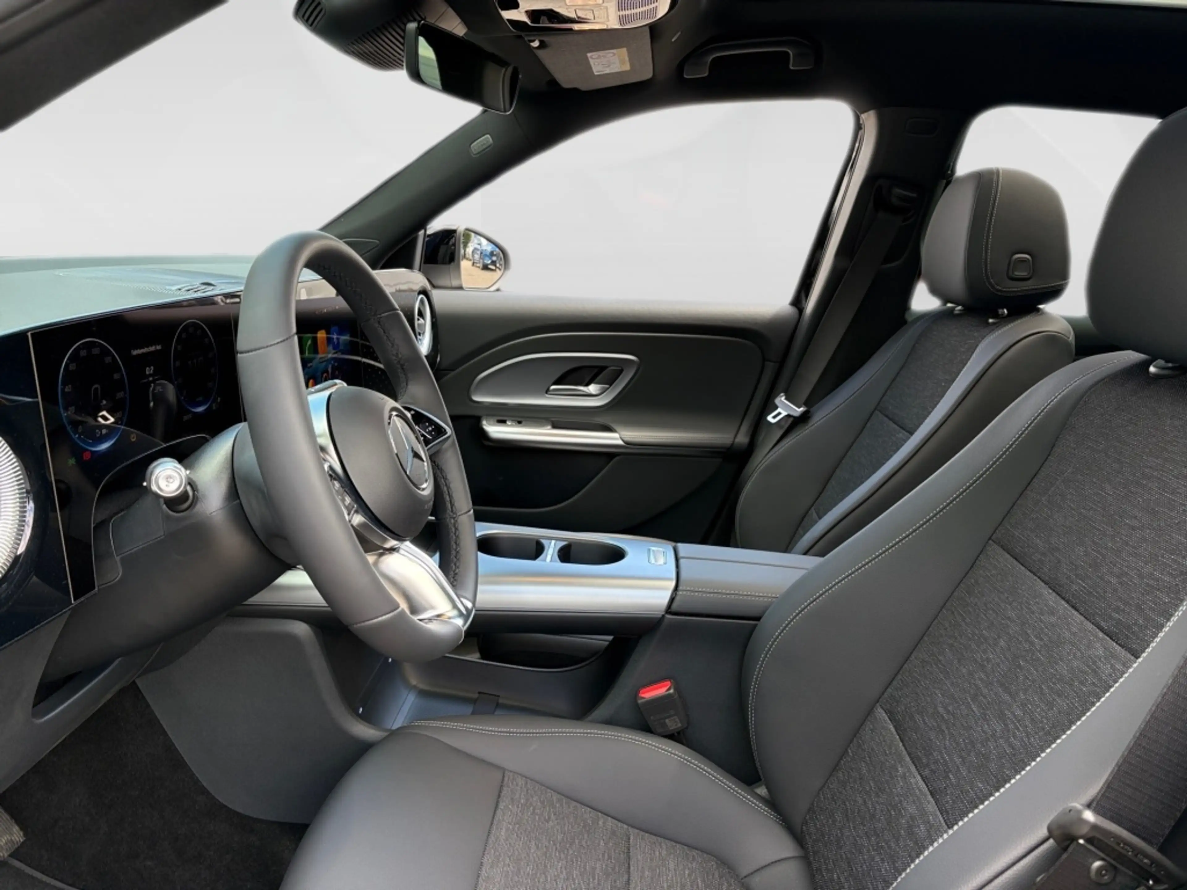 Mercedes-Benz GLB 250 + Progressive+Pano+DISTRO+KEYLESS+LED+Kam — photo 11