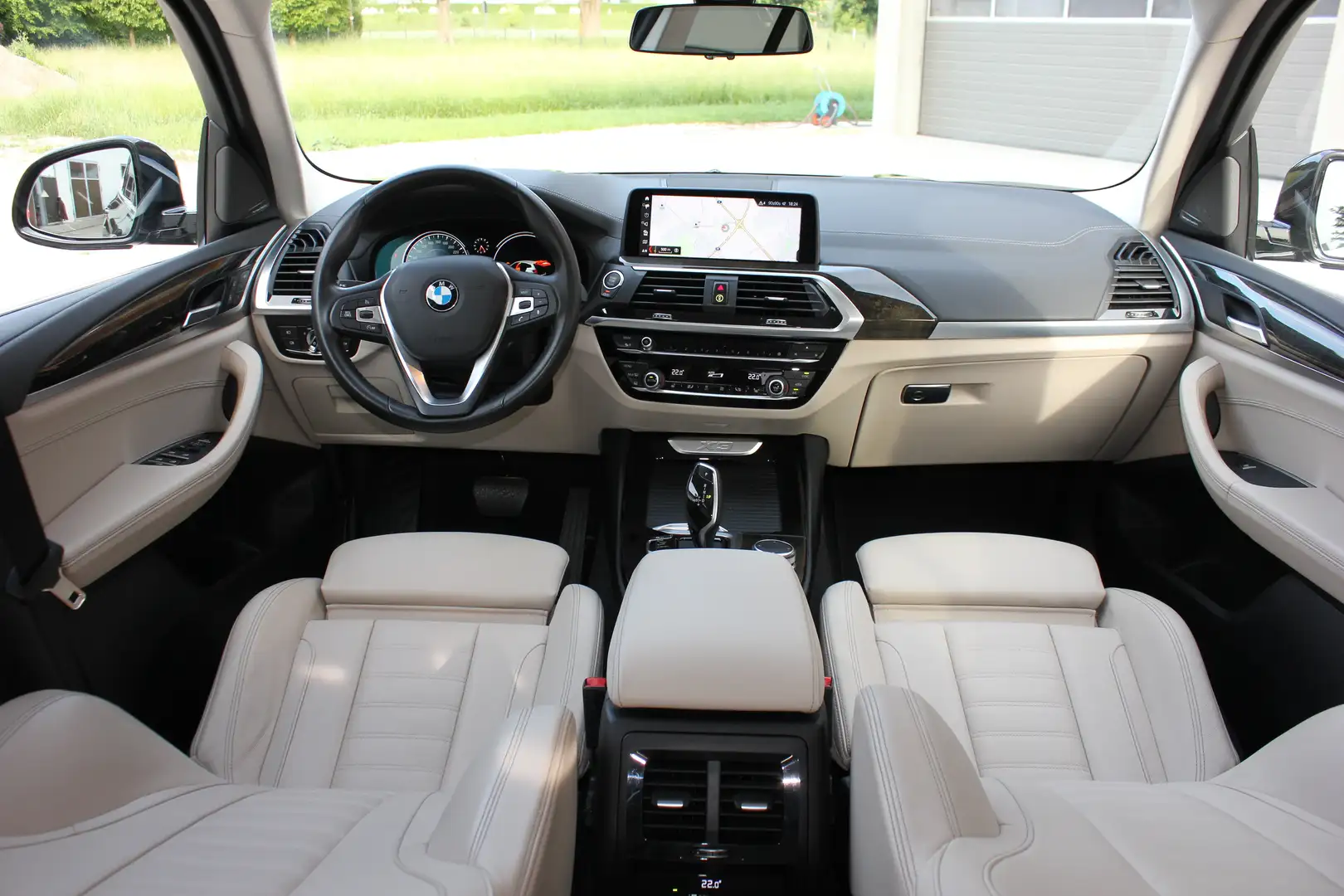 BMW X3 xDrive20d Aut. Luxury Line AHK Kamera HeadUp 20" Grau - 2