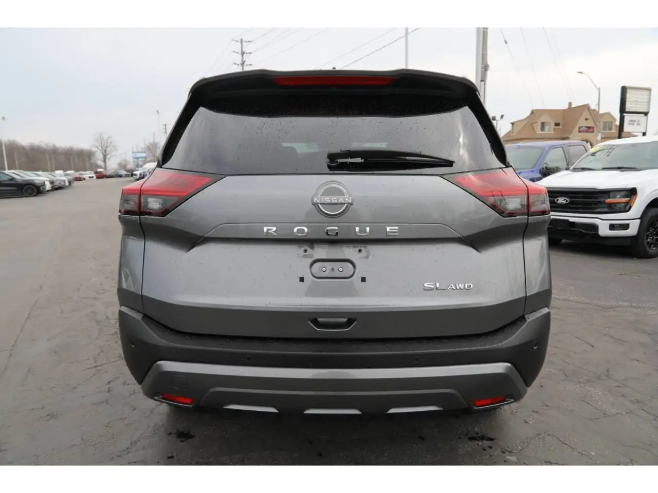 Nissan Rogue снимка Nissan Rogue