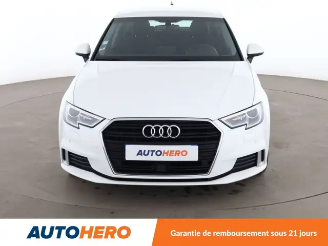 Audi A3 view 9