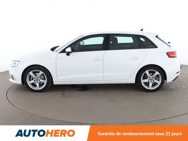Audi A3 view 3