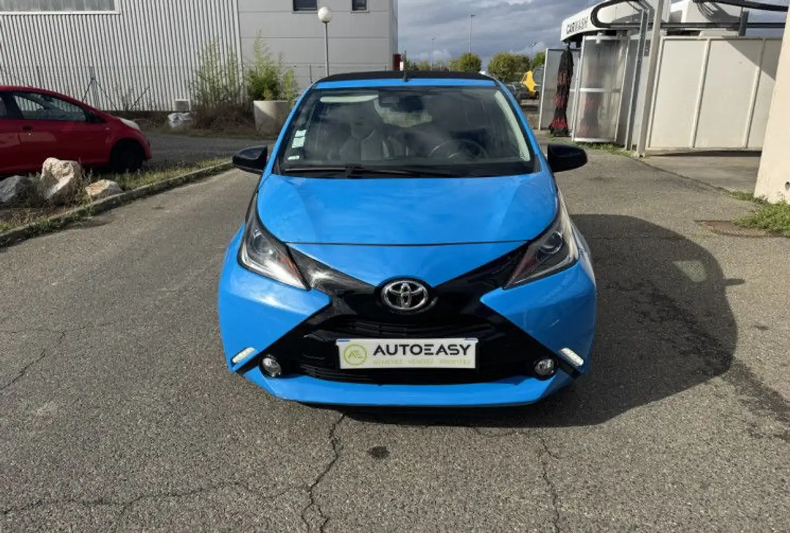 Toyota Aygo 1.0 VVT-i 69ch x-wave 2 Bleu - 2