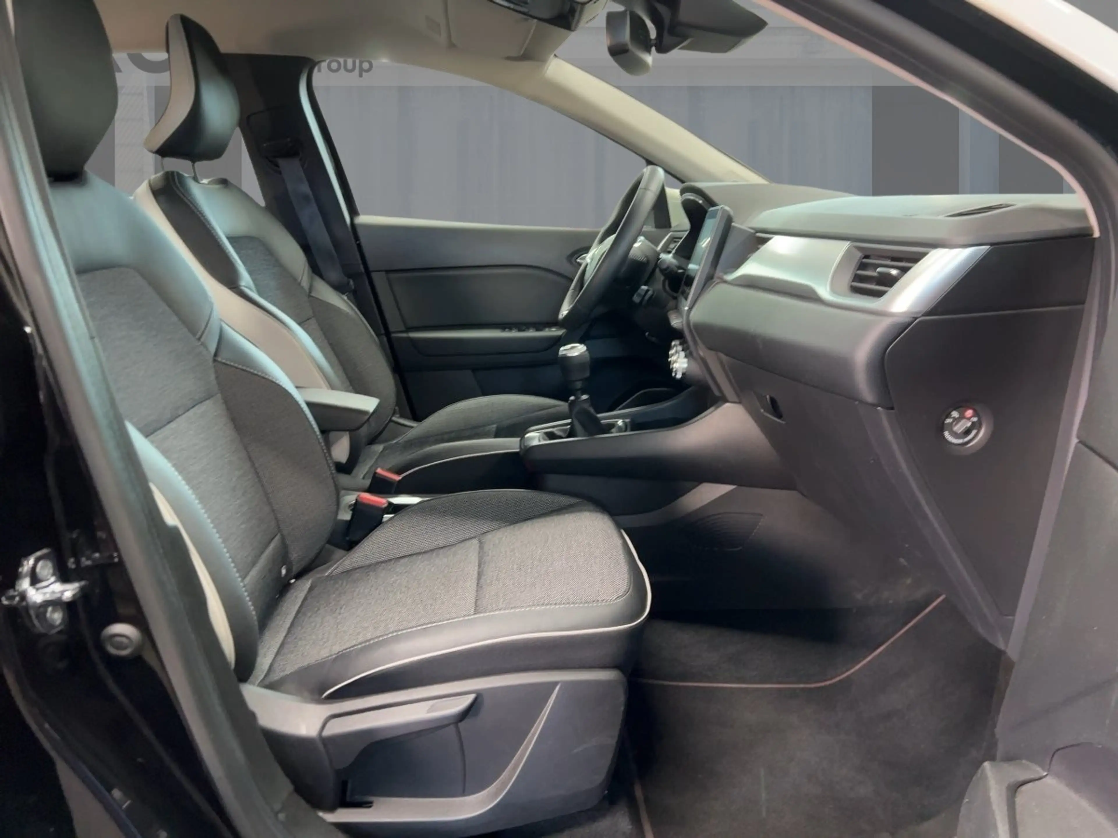 Renault Captur INTENS TCe 90 Kamera Navi — photo 8