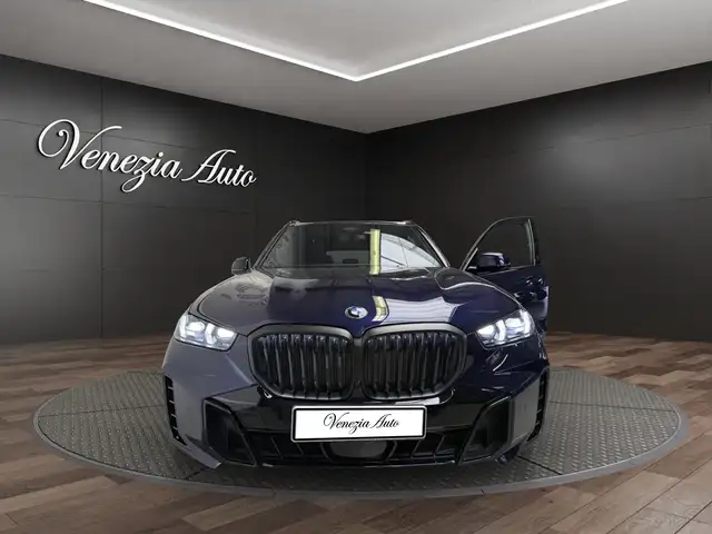 BMW X5 X5 view 2