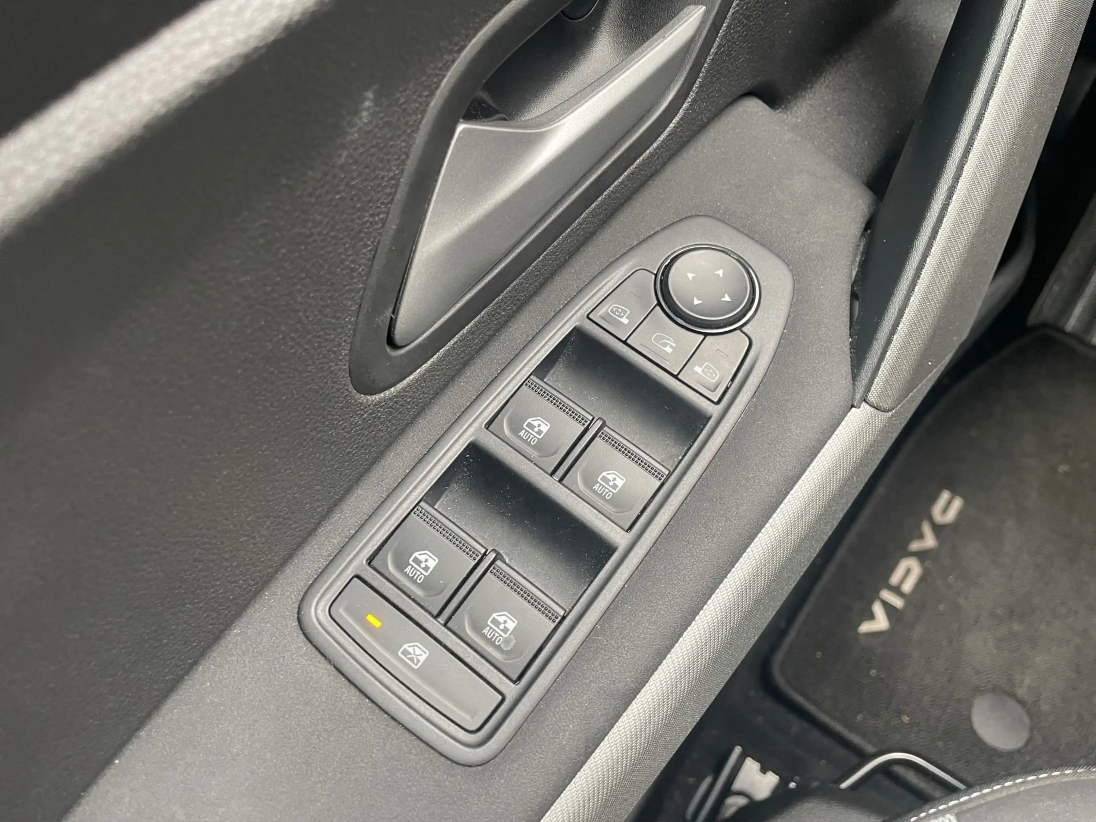 Dacia Bigster Full Hybrid Journey*ACC/Verwarmde zetels en stuurwiel/PDC/Camera/... — photo 11