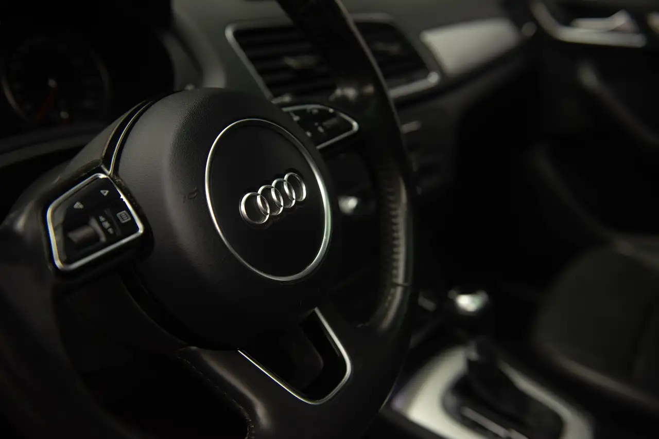 Audi Q3 снимка Audi Q3