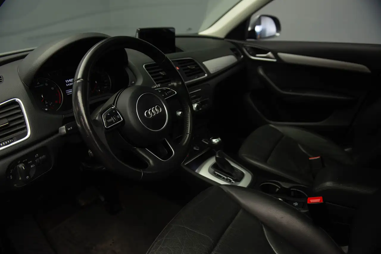 Audi Q3 снимка Audi Q3