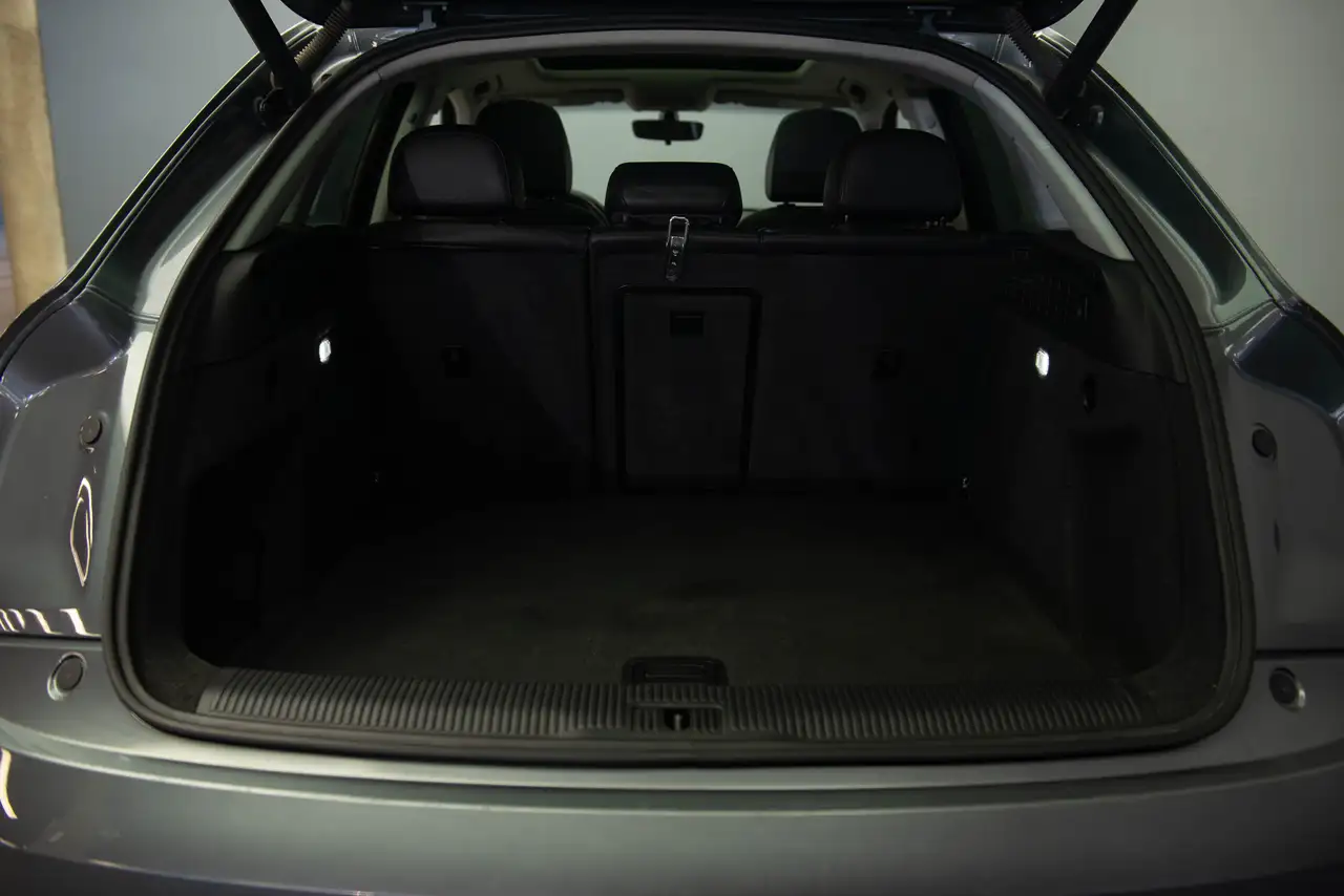 Audi Q3 снимка Audi Q3