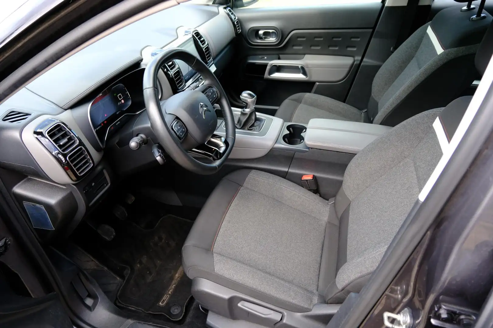 Citroen C5 Aircross 1.5 BlueHDI Business Pano |1e Eig |Navi|Cam|LMV Grijs - 2