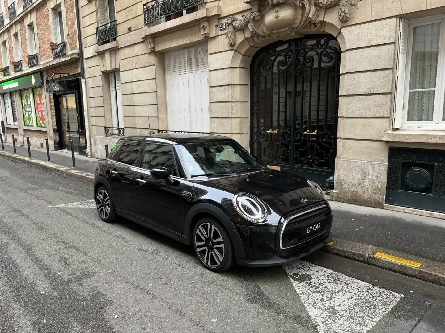 MINI Cooper III (F56) 136 Edition Camden BVA7 5P Noir - 1
