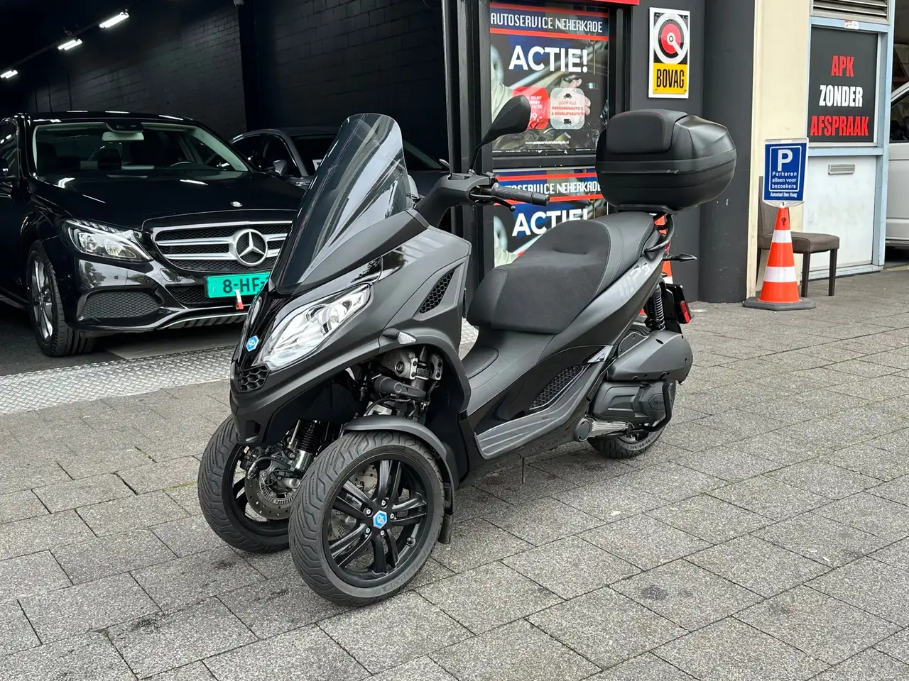 Piaggio MP3 300