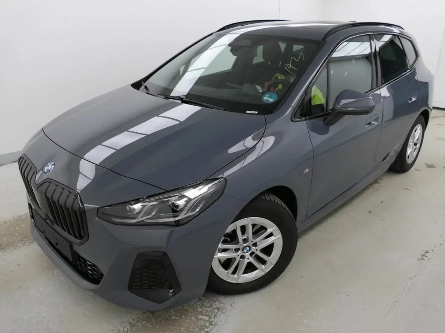 BMW 220 i AT.M Sport HUD ACC SuView PanoD.Driv/P+ AHK Grau - 2