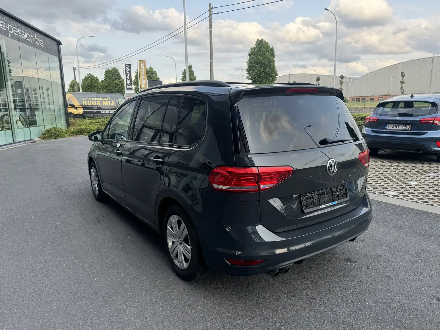 Volkswagen Touran Touran 1.4 TSI (BlueMotion Technology) Comfortline Grijs - 1