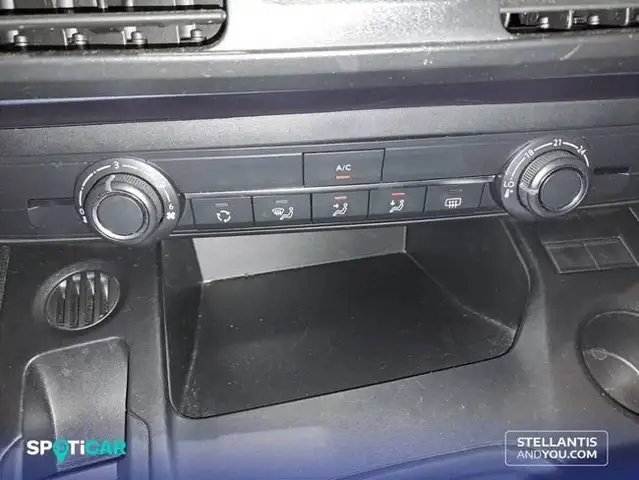 Peugeot Rifter view 14