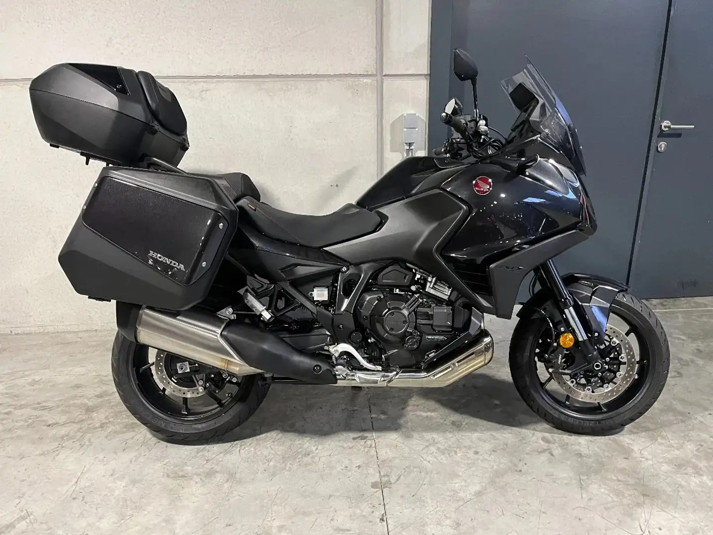 Honda NT 1100 DCT met urban pack en comfortzadels - 2