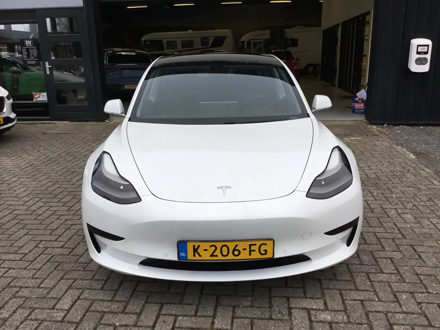 Tesla Model 3 Standard RWD Plus 60 kWh Weiß - 2