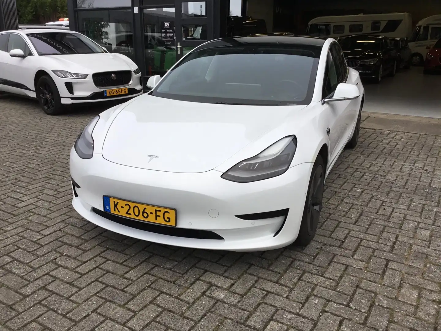 Tesla Model 3 Standard RWD Plus 60 kWh Weiß - 1