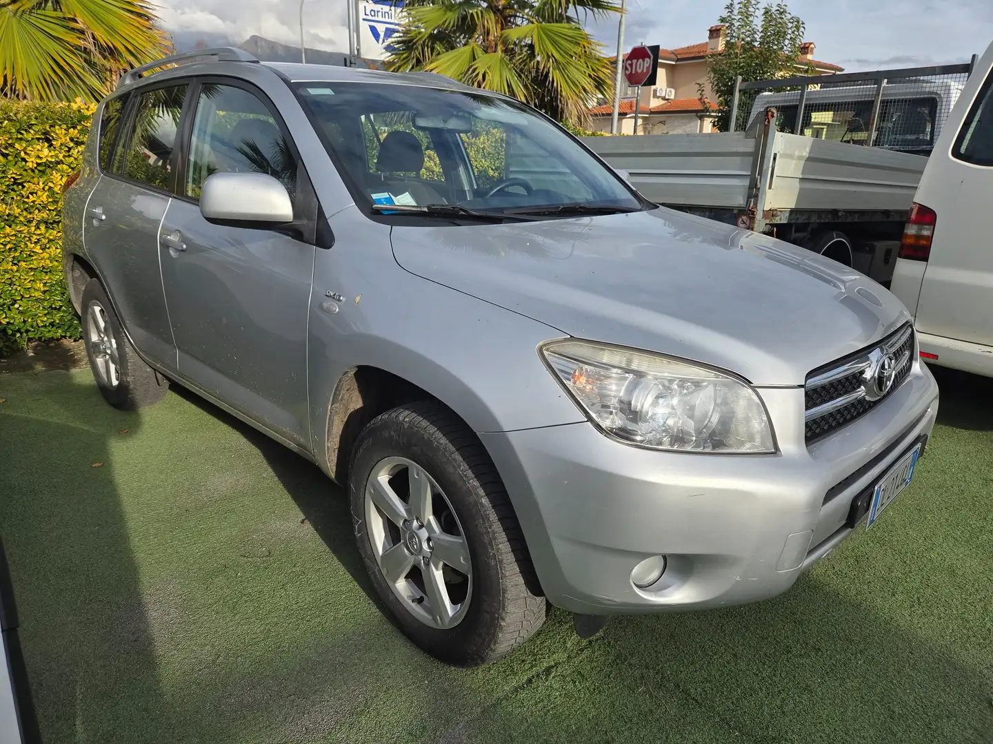 Toyota RAV 4 Rav4 III 2006 RAV4 2.2 d-4d 136cv Argento - 2
