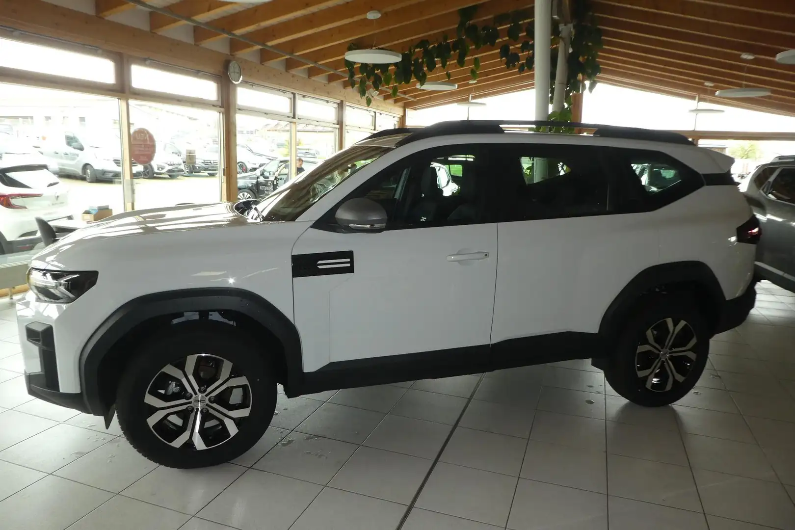 Dacia Bigster 1.2 TCe 130 Mild-Hybrid Expression 4x4 96 kW (1... Wit - 2