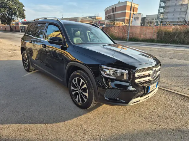 Mercedes-Benz GLB 200 GLB 200 d Sport Plus auto