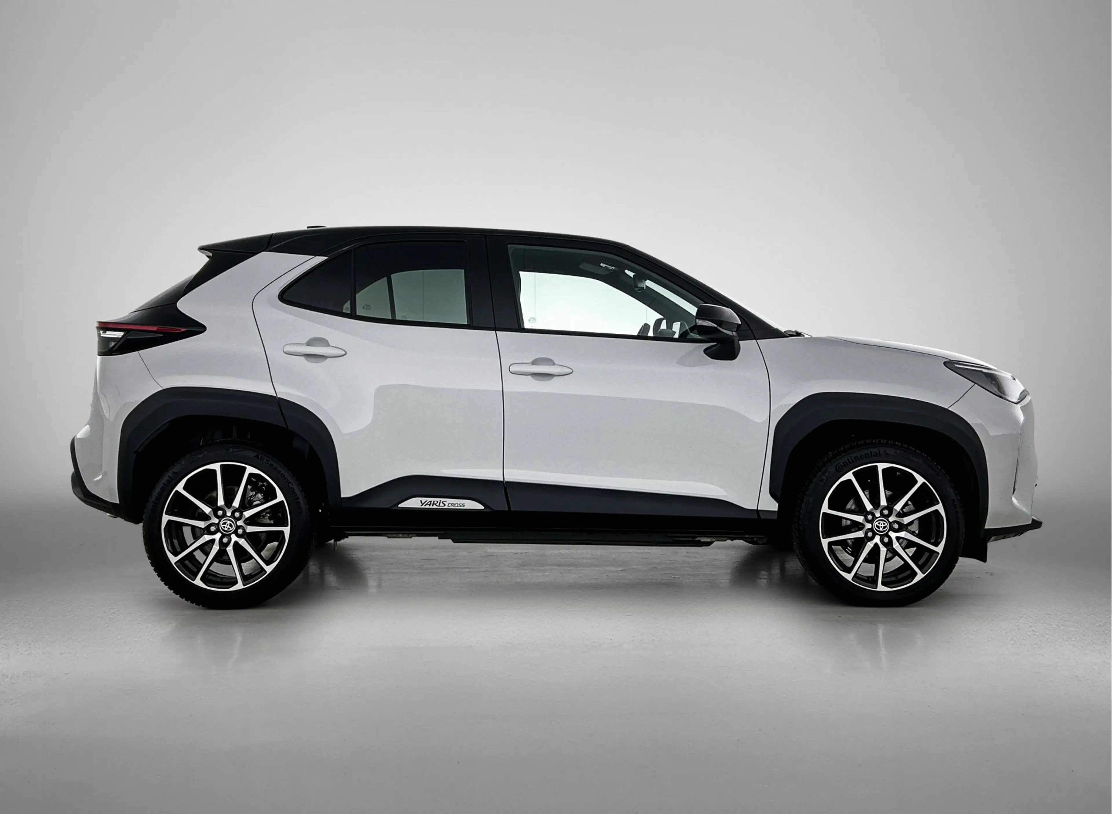 Toyota Yaris Cross 1.5 Hybrid GR Sport — photo 12