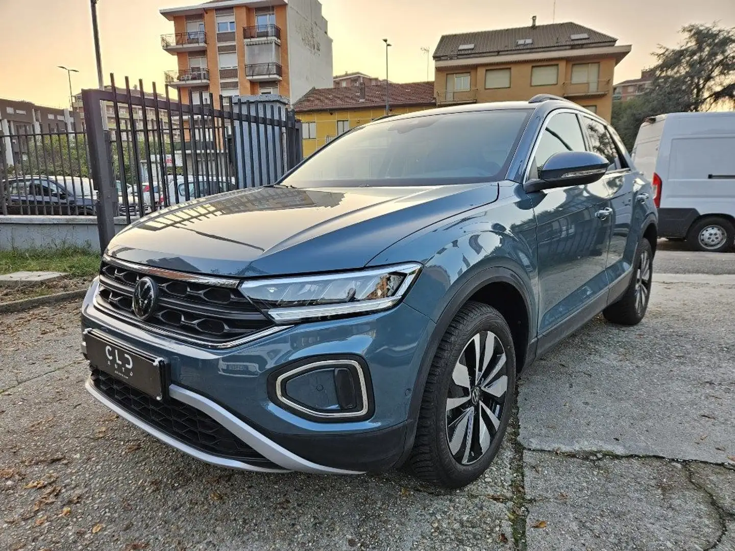 Volkswagen T-Roc 1.5 TSI ACT Blu/Azzurro - 2