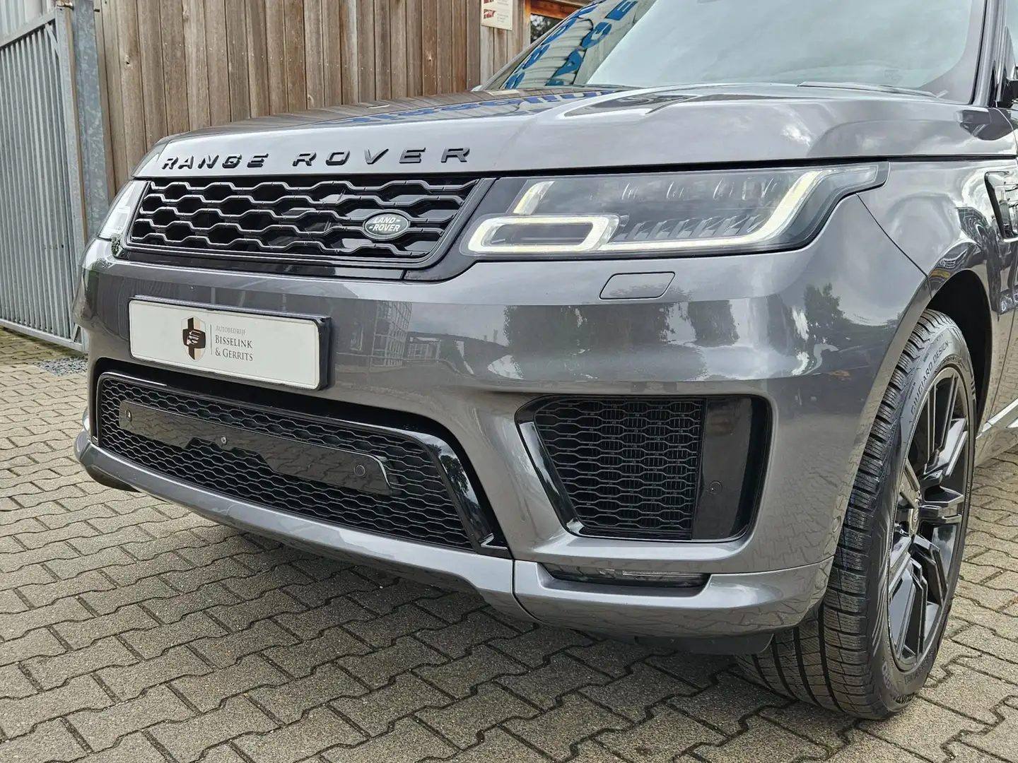 Land Rover Range Rover Sport 2.0 P400e HSE Grau - 2