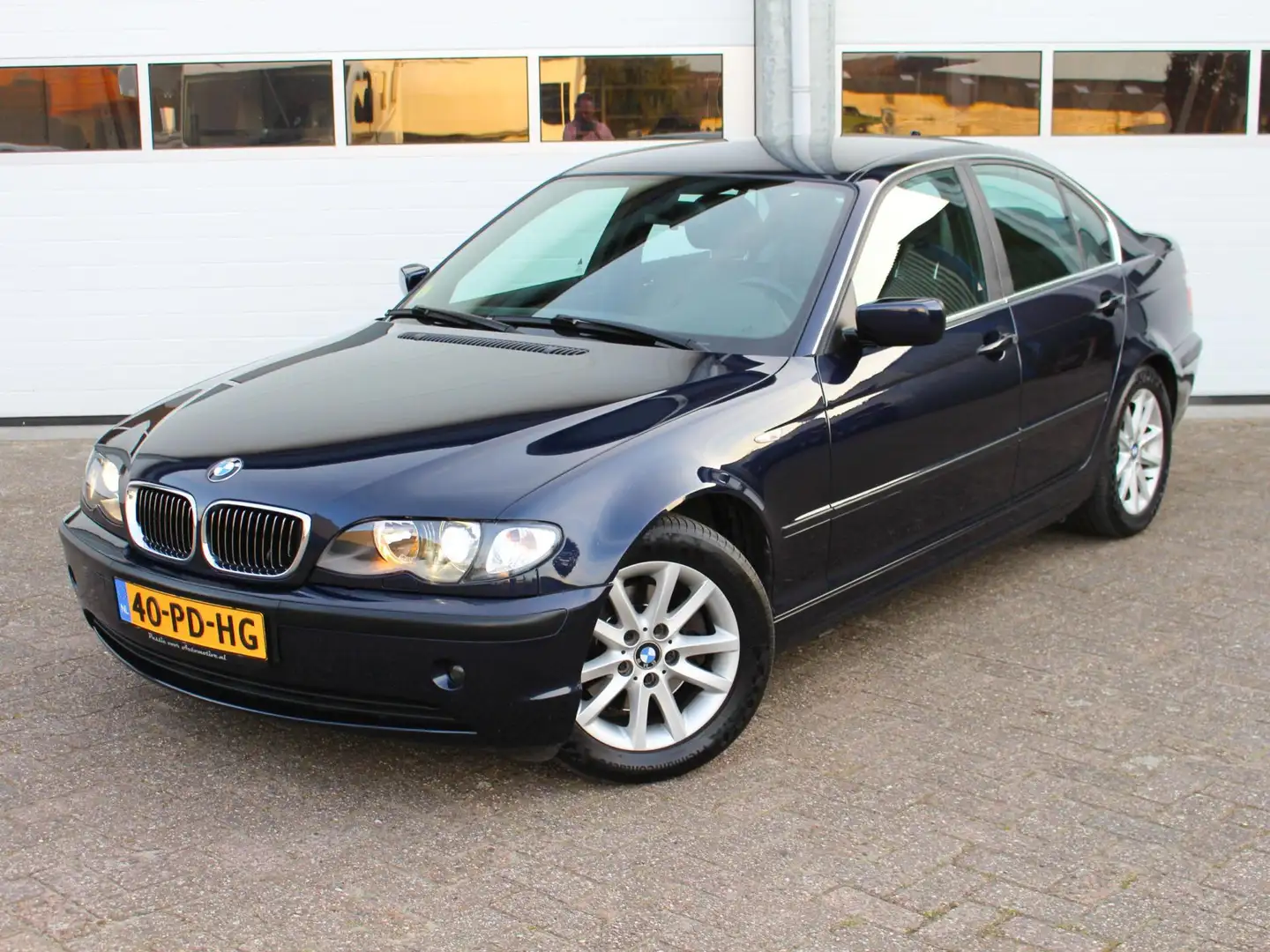 BMW 325 3-serie 325i Edition automaat youngtimer Blauw - 1