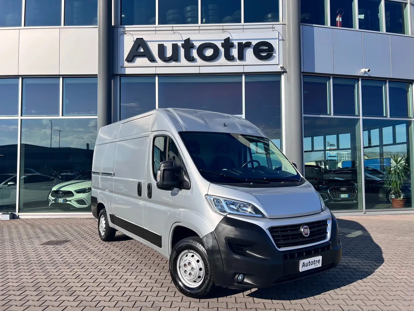 Fiat Ducato 2.3 mjet 130 cv PM-TA MH2 Argento - 1