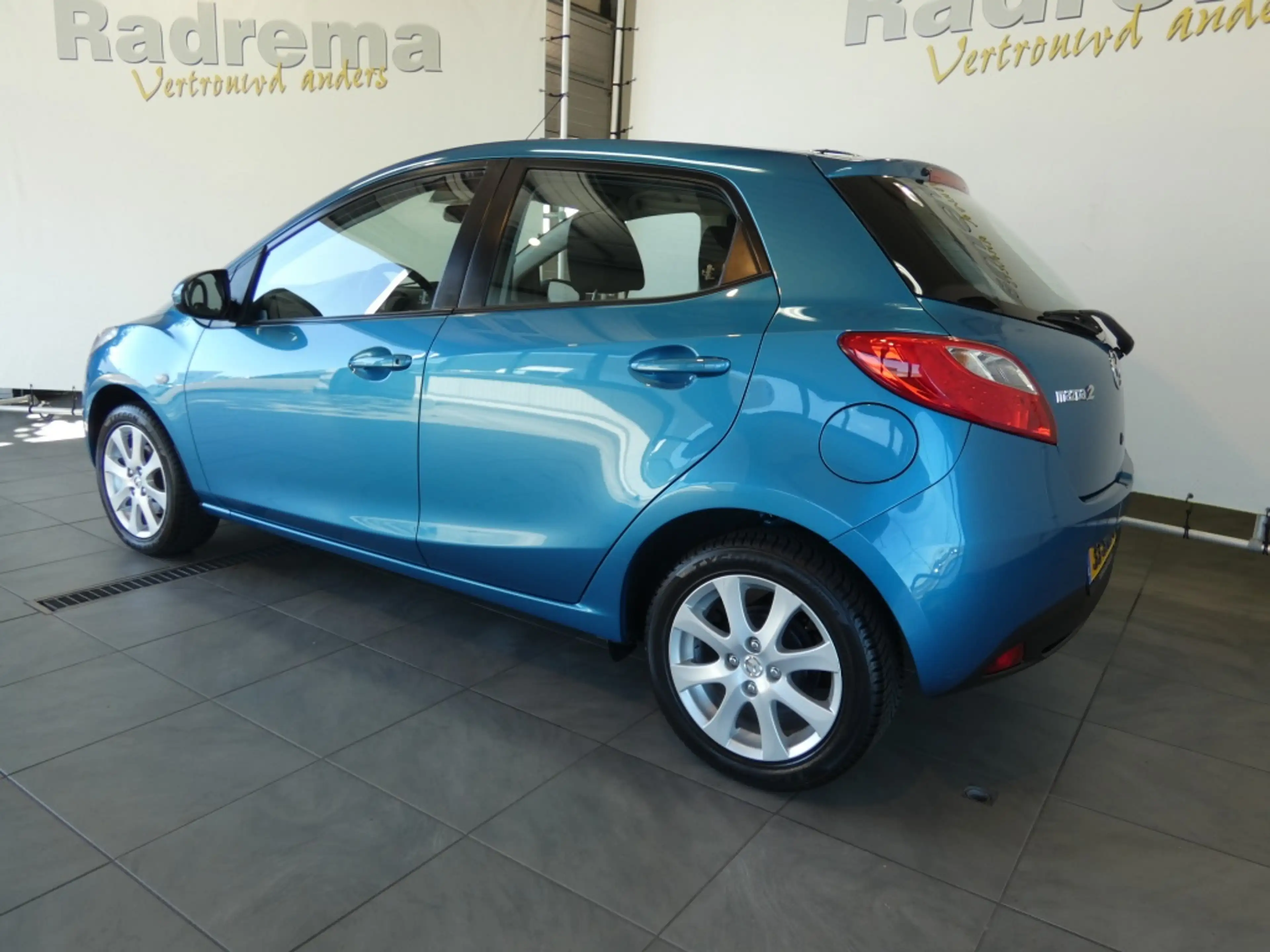 Mazda 2 1.3 GT-L MOOIE AUTO,COMPL HISTORIE,CLIMA.STOELVERW — photo 5