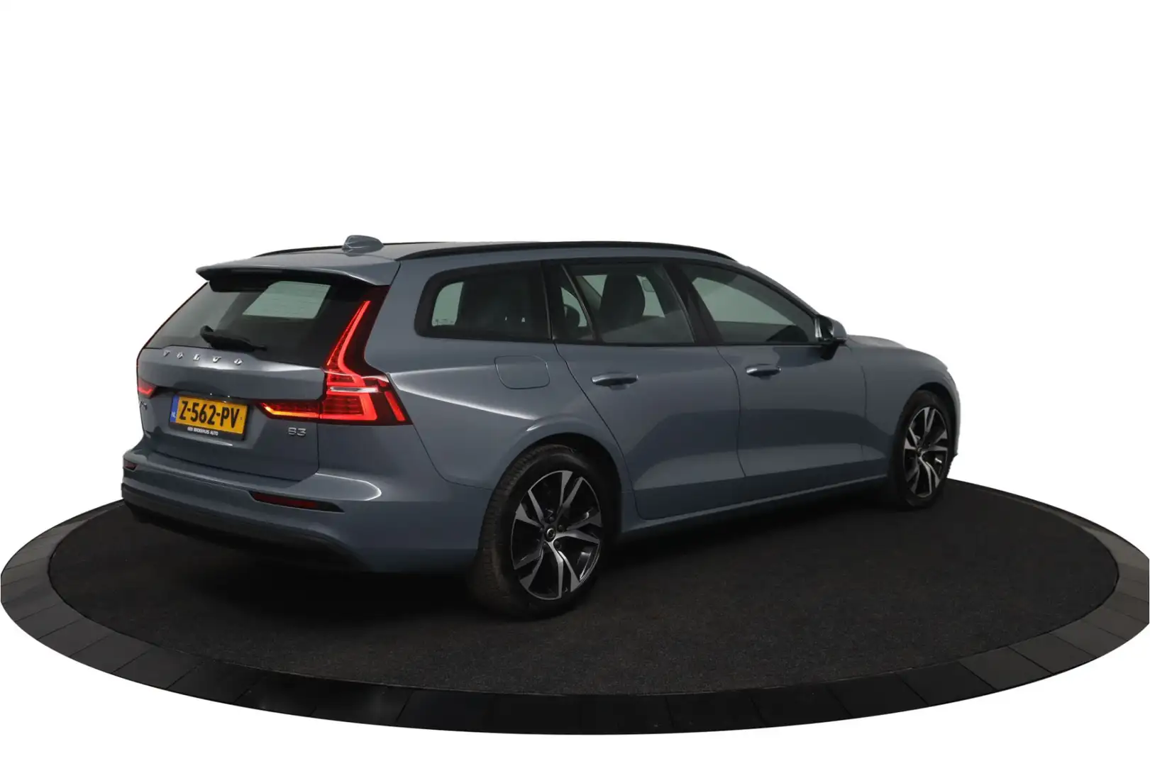 Volvo V60 B3 Essential Edition | Stoel & stuurwielverwarming Grijs - 2